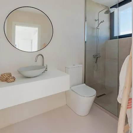 Apartment Elena, Luxery With Swimming Pool!